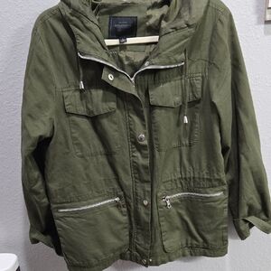 Miss London Green Utility Jacket with Hood and Adjustable Fit